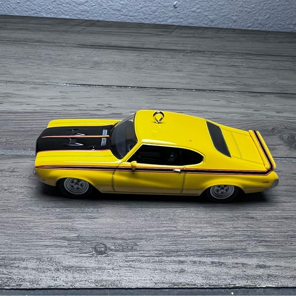 Hallmark NEW 2014 Christmas Ornament 1970 Buick® GSX™ Classic American Cars #24 - Picture 7 of 13
